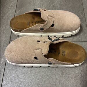 Papillio Suede Clogs in Light Brown